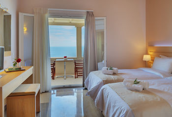 Krouzeri Beach Apartments Kentroma Exterior photo